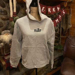 **VINTAGE**Women’s NIKE XL Cropped Sweatshirt